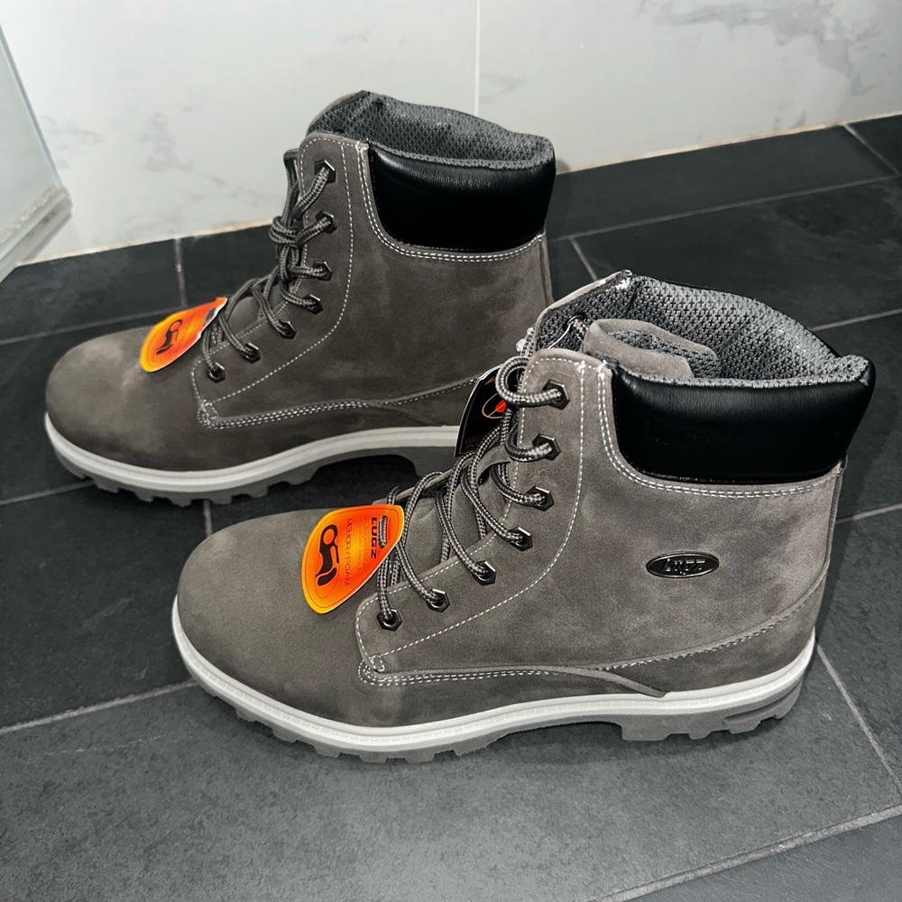 Lugs men’s size 11 gray boots.  Brand new. No box